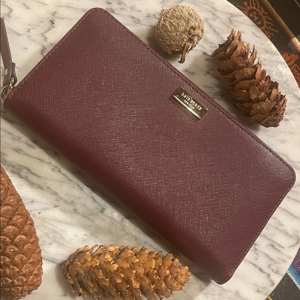 Kate Spade Deep Plum Zip Up Leather Wallet Gold Accents, EUC